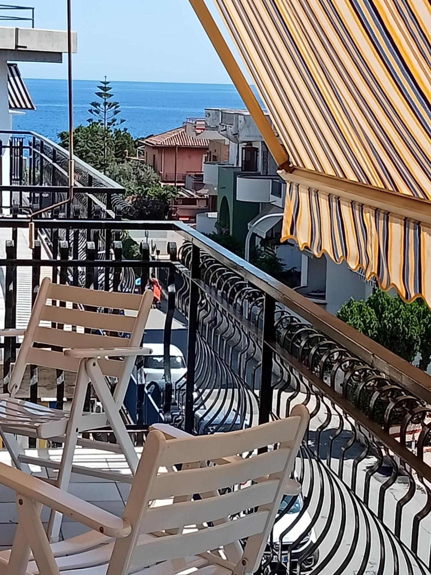 Savoca Apartment Джардини Наксос Екстериор снимка